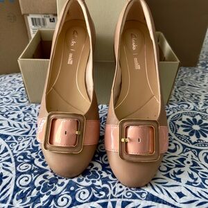 Clarks Women's Tan and Pink Buckle Shoes